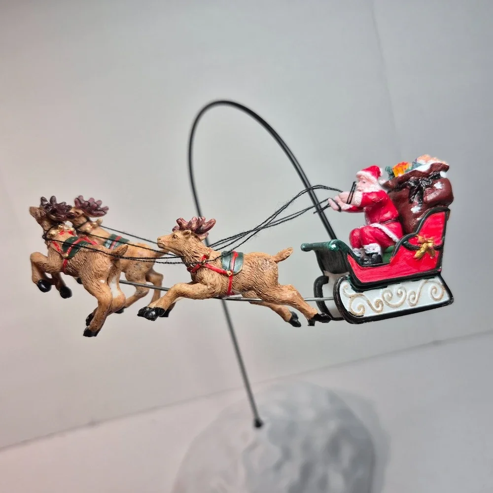 Lemax Animated Santa Sleigh & Reindeer Village Display w Stand Tested Working